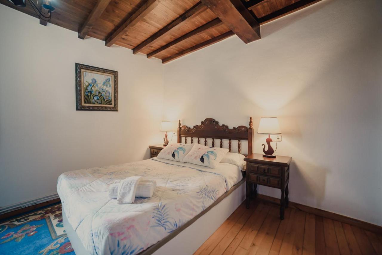 Santaia En Casal De Calma Guest House O Pedrouzo Bagian luar foto